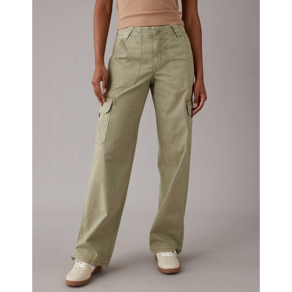 BNWT American Eagle Snappy Stretch Convertible Baggy Cargo Jogger, OLIVE Size 10